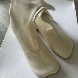Maison Martin Margiela Cream Heeled Shoes